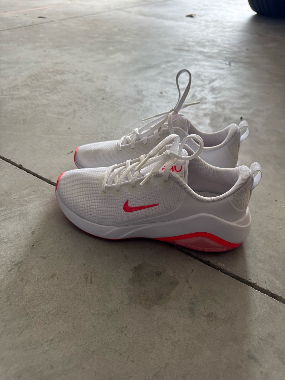 Nike Women's White and Pink Athletic Shoes